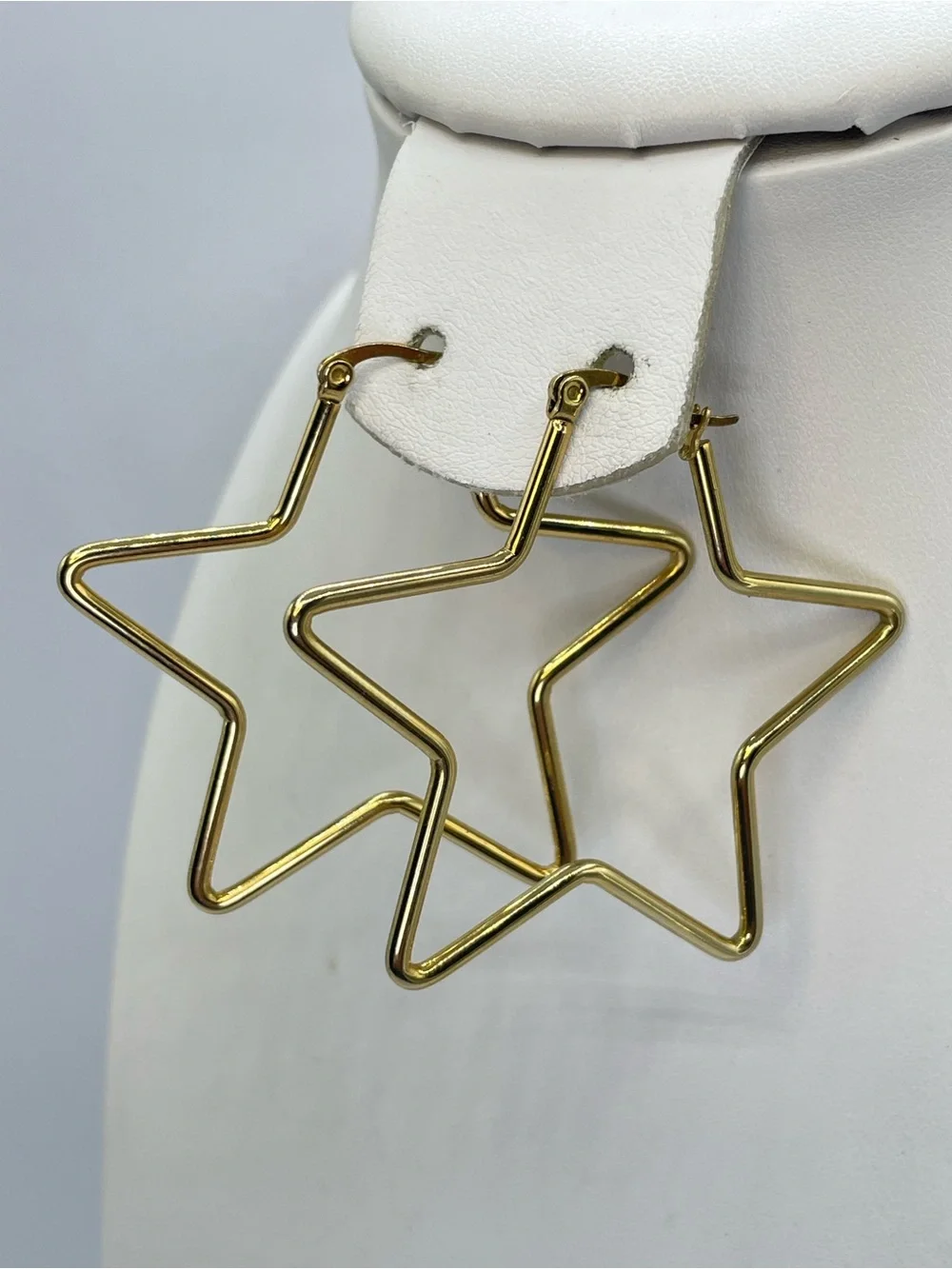 Gold Tone Star Hoop Earrings Geometric Celestial Minimalist Statement